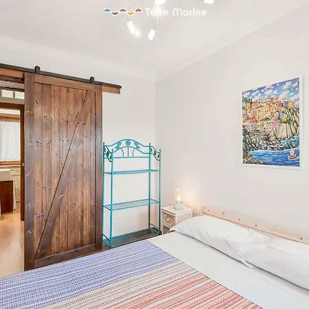 Laya Marina, Terre Marine *