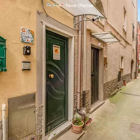 Laya Marina, Terre Marine Apartmán Valeriano Lunense